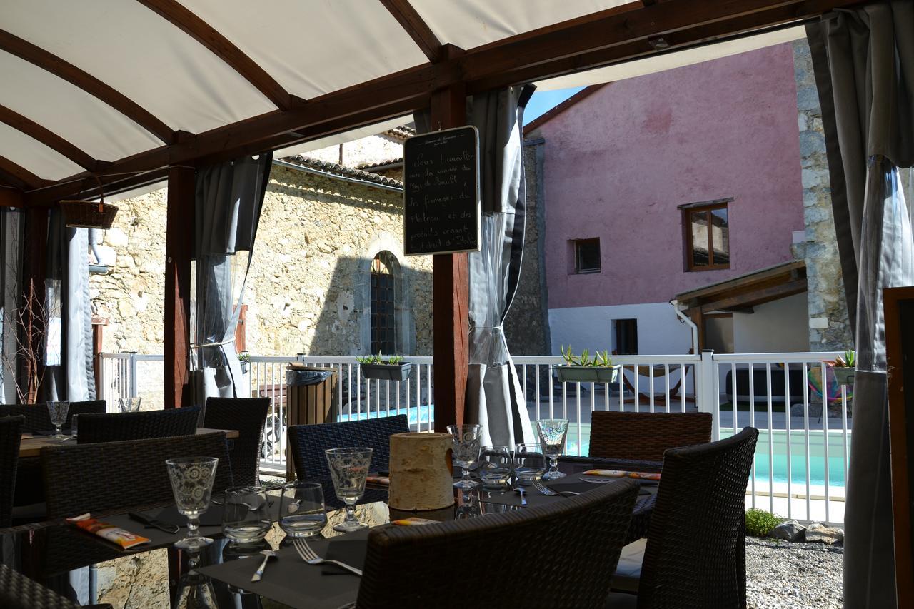 Camping La Mare Aux Fees Hotel Roquefeuil Buitenkant foto