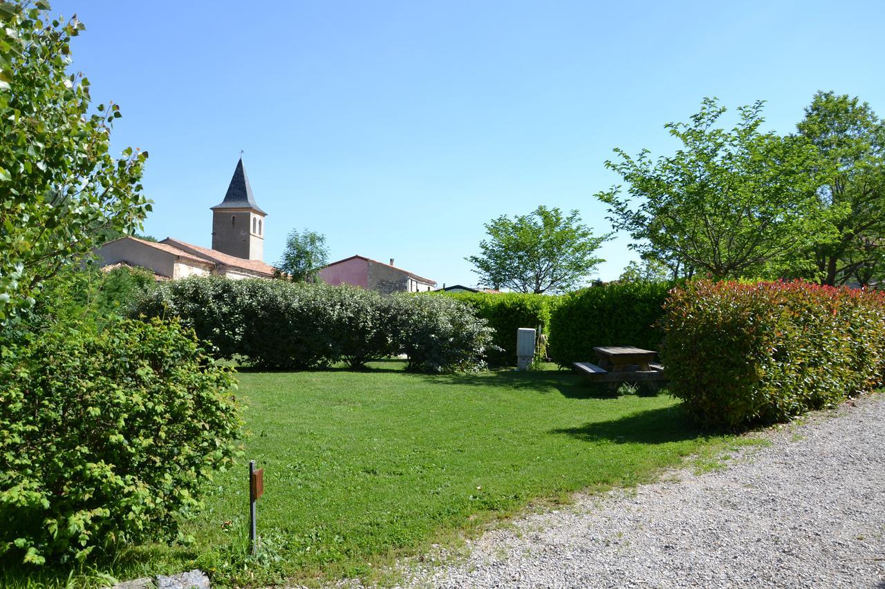 Camping La Mare Aux Fees Hotel Roquefeuil Buitenkant foto